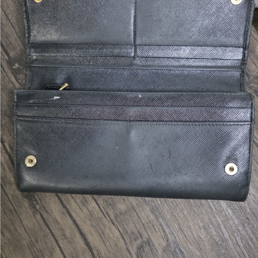 Prada Black Saffiano Leather Wallet - Picture 3 of 8
